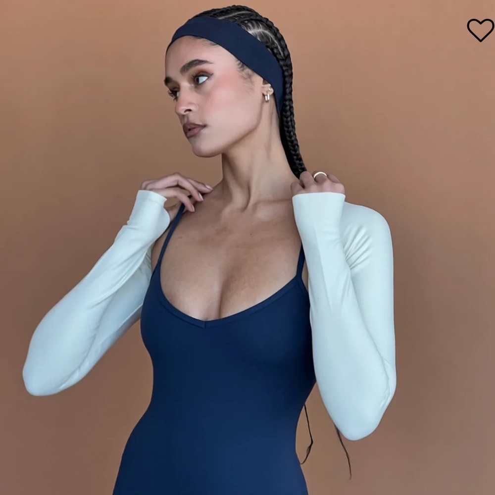 WeWoreWhat Dancer Sleeve Top